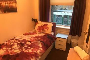 North Bridge Street B&b