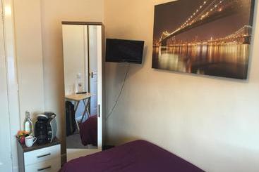 North Bridge Street B&b