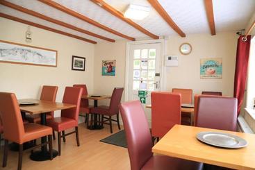 Ladywood House Bed And Breakfast