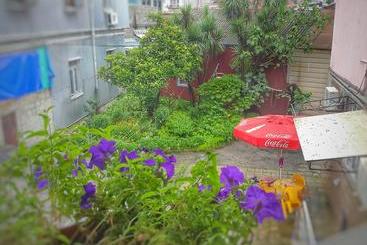 هاستل Eka Guest House