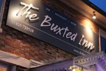 酒店 The Buxted Inn