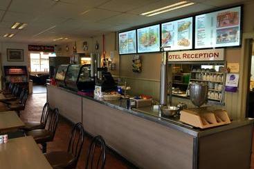 Redbeck Motel