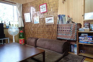 Okinawa Guest House Fushinuyauchi  Hostel
