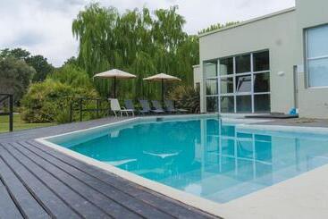 هتل Brisas Serranas