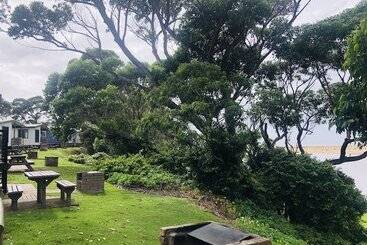 אתר נופש Joalah Holiday Park