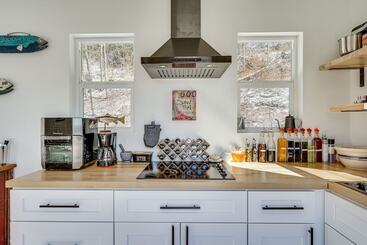 コテージ Zen Box  Tranquil Vermont Escape W/ Lake Views!