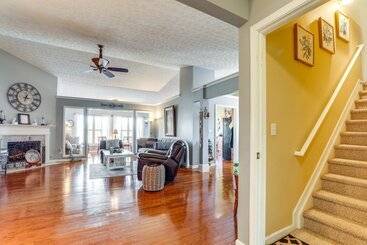کلبه Cozy Buford Home W/ Piano ~ Mins To Lake Lanier!