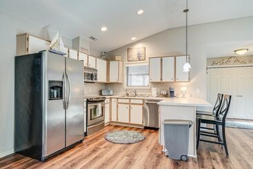 コテージ Northeast Wilmington Home ~ 5 Mi To Beach!