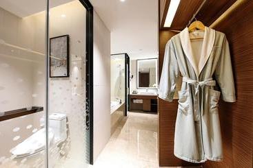 هتل Hampton By Hilton Guangzhou Zhujiang New Town