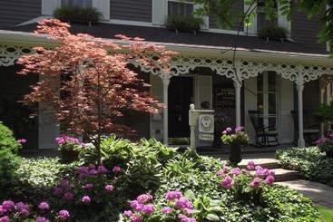 هتل Historic Davy House Bed & Breakfast