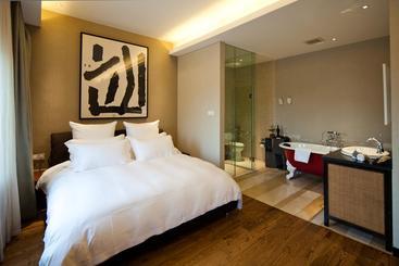 هتل Phoenix Art Resort