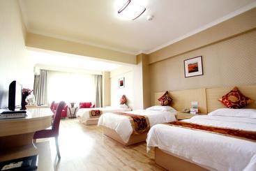هتل Super 8  Chengde Imperial Summer Resort
