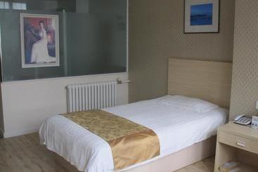 هتل Super 8  Chengde Imperial Summer Resort