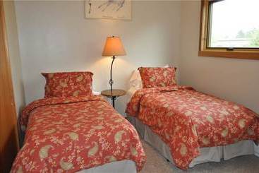 هتل Geranium Condominiums