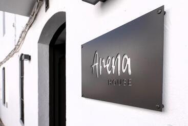 Hostel Arena House Conil