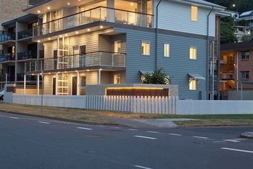 Bujerum Apartments On Burleigh
