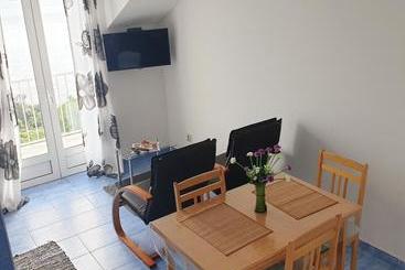 هتل Apartments Lira