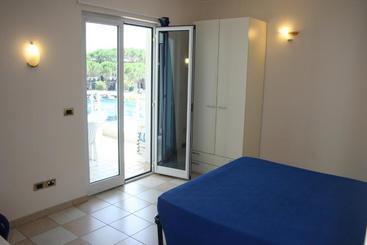 هتل Elena Club Resort