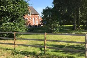 ベッドアンドブレックファースト La Marokanette