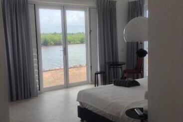 بنسيون Island Villa