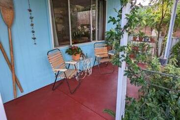 The Oars Retro B&b