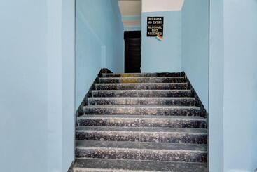 ホテル Oyo Gajraj Banquet Hall Guest House