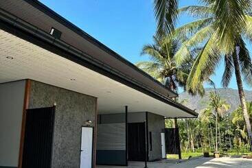 汽车旅馆  Phangnga Save House   เซฟเฮาส์พังงา