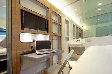 Yotelair London Heathrow Airport