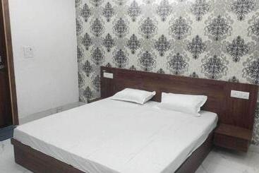 Oyo Hotel Kadamb