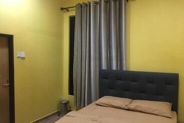 بنسيون The Pines Studio @ Pcb