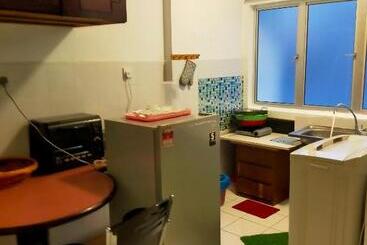 פנסיון R2l5y Room 2