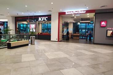 アパートホテル Kuala Lumpur Datum Jelatek   Klcc View   Infont Lrt And 5 Minutes To Klcc  Near By Gleneagles