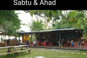 ペンション Private Beach House With Sunset View @ Kuala Penyu Sabah