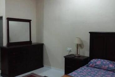 מלון כמוסות Roomstay Aqilah Pasir Puteh Kelantan