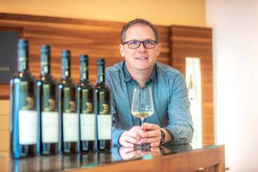 펜션 Weingut Breitenfelder