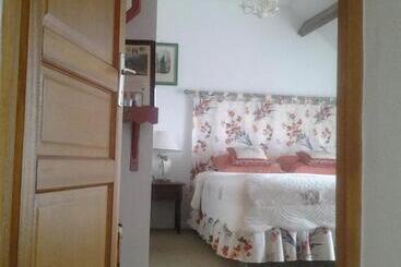 ベッドアンドブレックファースト La Pastourelle Chambre D Hôtes