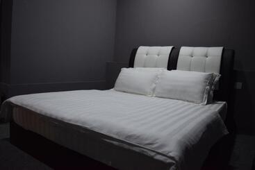 بنسيون Times Traveller Lodge 2