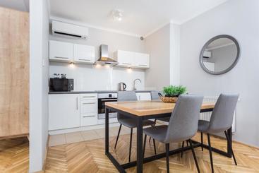 Barbican House Apartments