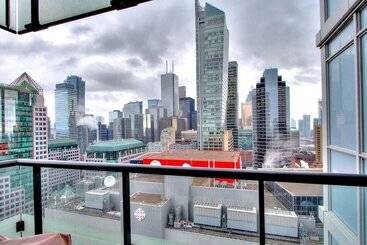 آپارتمان Life Suites Loft Cn Tower