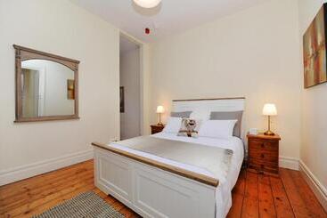פנסיון Spencer Suites Albany