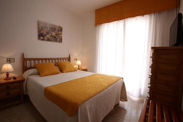 هتل Hostal San Roque