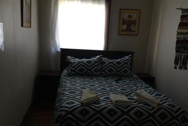 هتل Newen Kara Hostel