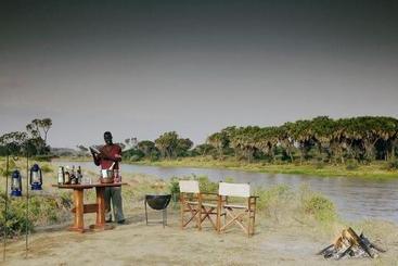 هتل Elephant Bedroom Camp