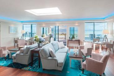هتل Sea Lodge