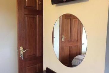 Maureen's Bed And Breakfast