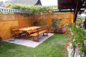 Bed and Breakfast Haus Dorfer