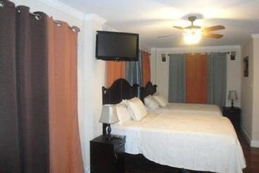 هتل El Dorado Inn