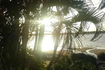 هتل Hôtel Amazonia Du Fleuve