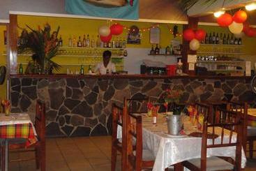 Sunset Bay Club & Seaside Dive Resort