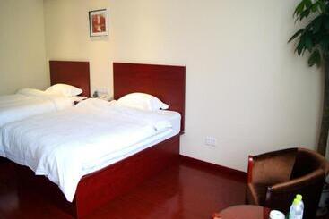 בית מלון כפרי Greentree Inn Chuzhou City Quanjiao County High Speed Italy Trade City Business